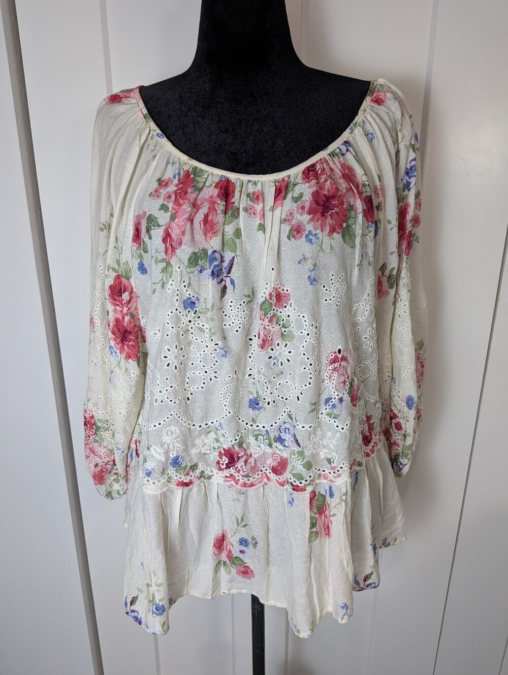 Penelope Rose Lace Blouse Tunic Size XL White Floral Bohemian Feminine New